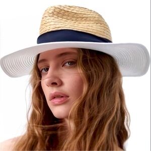 Zara White and Tan Women's Hat with Navy Band